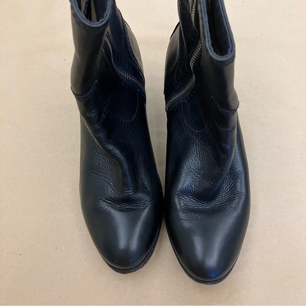 Frye Ankle Boots Womens 8 Black Leather Block Heel Side Zip Classic Western - Picture 4 of 8